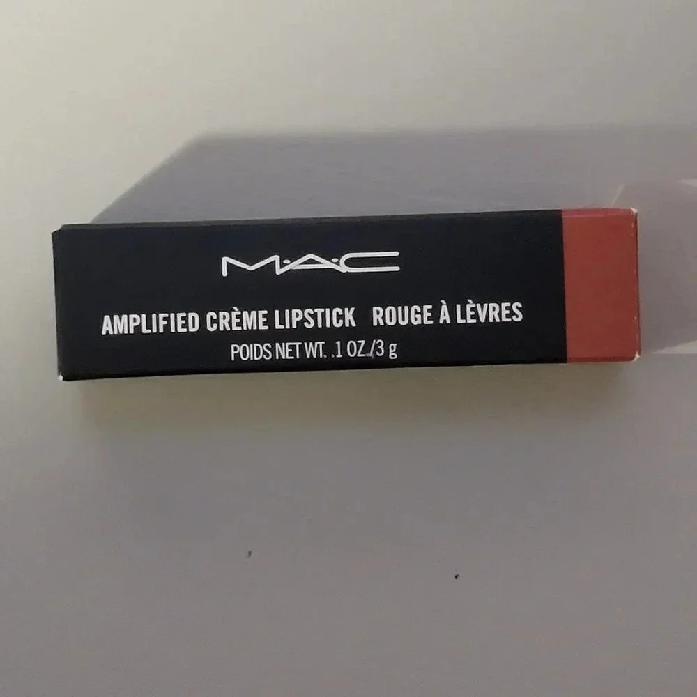 🎉BEST SELLER MAC Amplified Creme Lipstick - Brick-O-La #102 3g
